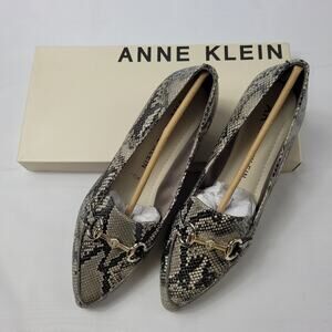 Anne Klein Octabia Embossed Bit Loafer size 7 1/2M